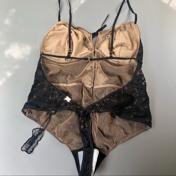 RARE! For Love & Lemons Kate Bodysuit 🖤 - Picture 9 of 12